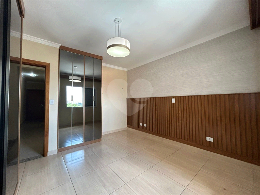 SOBRADO MODERNO À VENDA - 3 Dromitórios - 1 Suíte - 2 Vagas – PARQUE SÃO DOMINGOS | EXCELENTE PADRÃO | 147m²