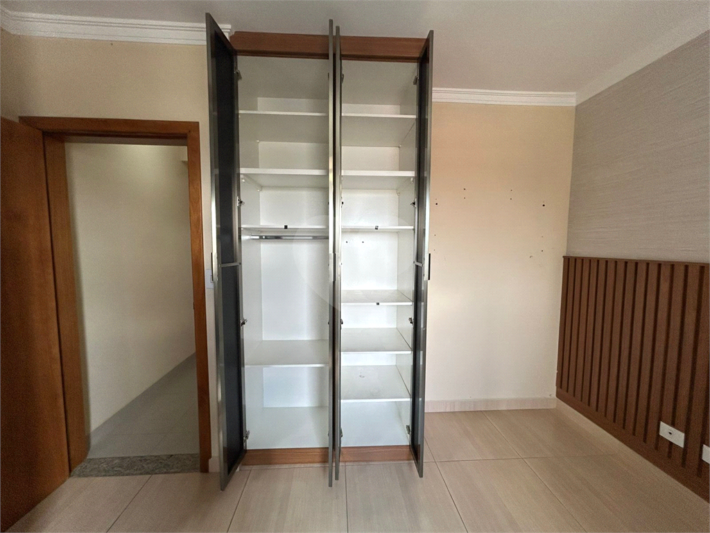 SOBRADO MODERNO À VENDA - 3 Dromitórios - 1 Suíte - 2 Vagas – PARQUE SÃO DOMINGOS | EXCELENTE PADRÃO | 147m²