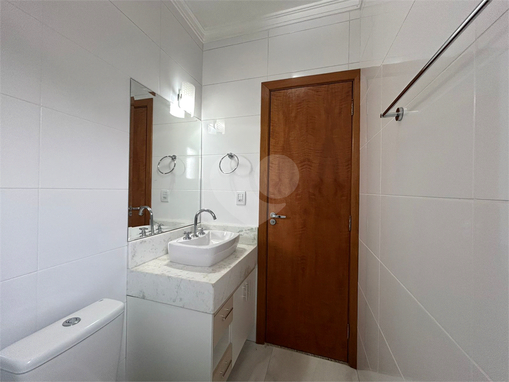 SOBRADO MODERNO À VENDA - 3 Dromitórios - 1 Suíte - 2 Vagas – PARQUE SÃO DOMINGOS | EXCELENTE PADRÃO | 147m²