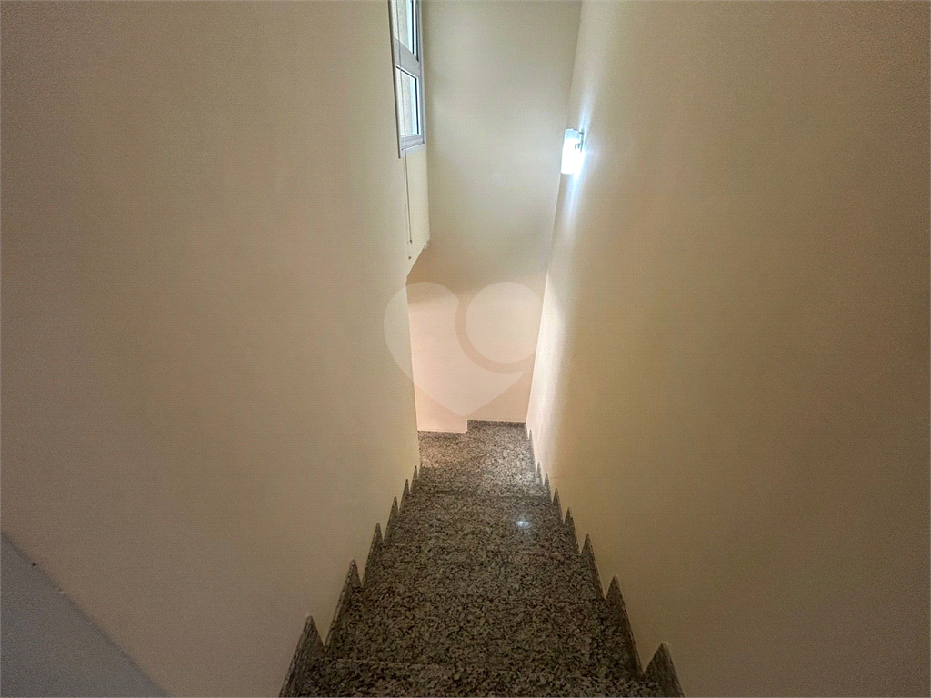 SOBRADO MODERNO À VENDA - 3 Dromitórios - 1 Suíte - 2 Vagas – PARQUE SÃO DOMINGOS | EXCELENTE PADRÃO | 147m²