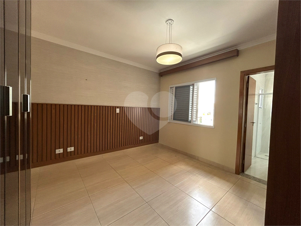 SOBRADO MODERNO À VENDA - 3 Dromitórios - 1 Suíte - 2 Vagas – PARQUE SÃO DOMINGOS | EXCELENTE PADRÃO | 147m²