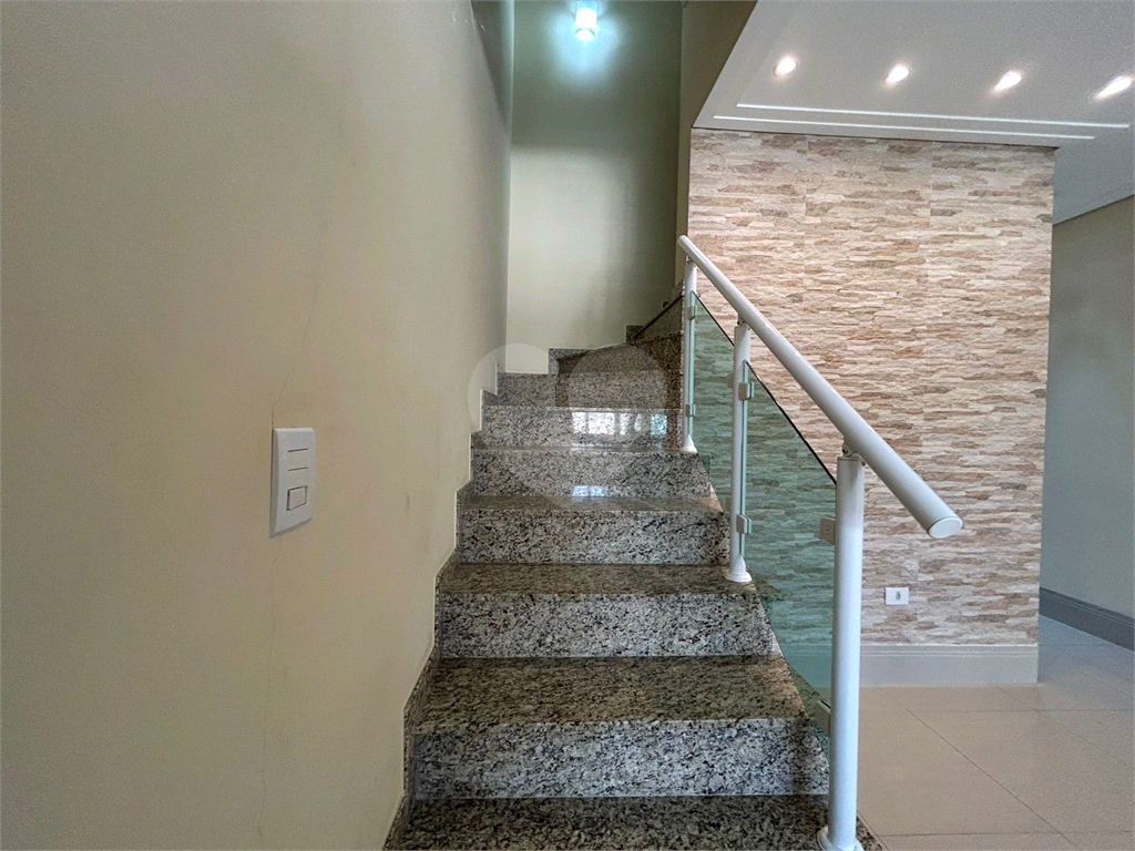 SOBRADO MODERNO À VENDA - 3 Dromitórios - 1 Suíte - 2 Vagas – PARQUE SÃO DOMINGOS | EXCELENTE PADRÃO | 147m²