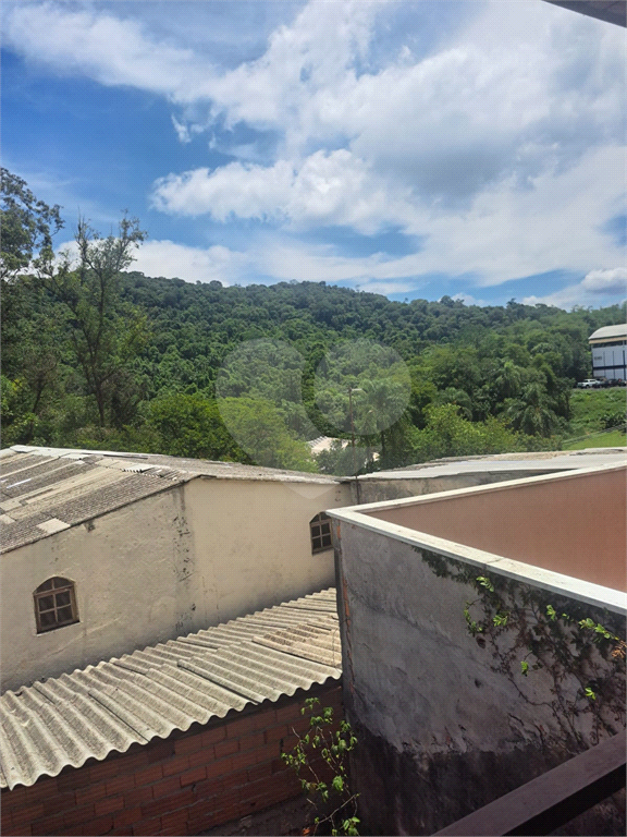 Sobrado para Locação com Varanda Panorâmica, 3 dormitórios, suíte, garagem e lazer.