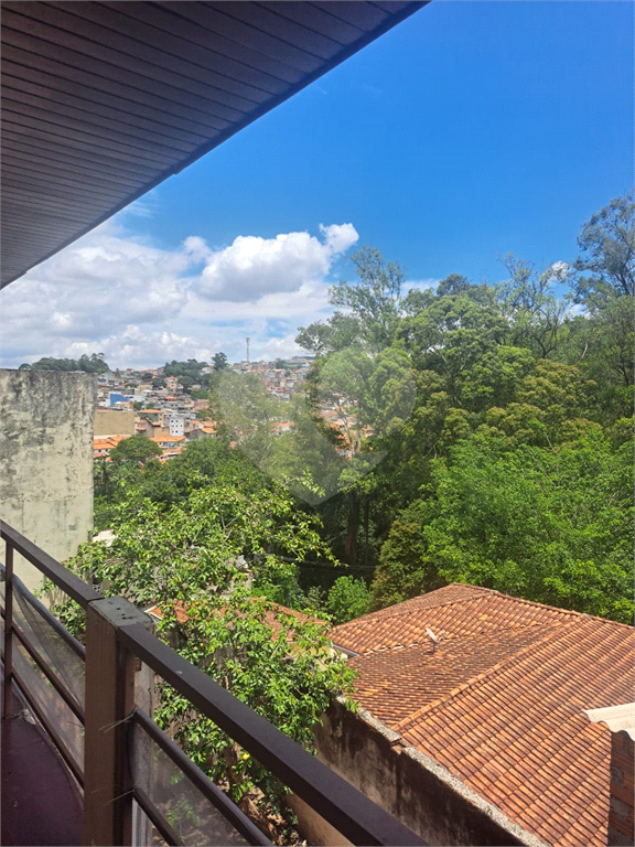 Sobrado para Locação com Varanda Panorâmica, 3 dormitórios, suíte, garagem e lazer.