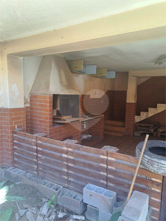 Sobrado para Locação com Varanda Panorâmica, 3 dormitórios, suíte, garagem e lazer.