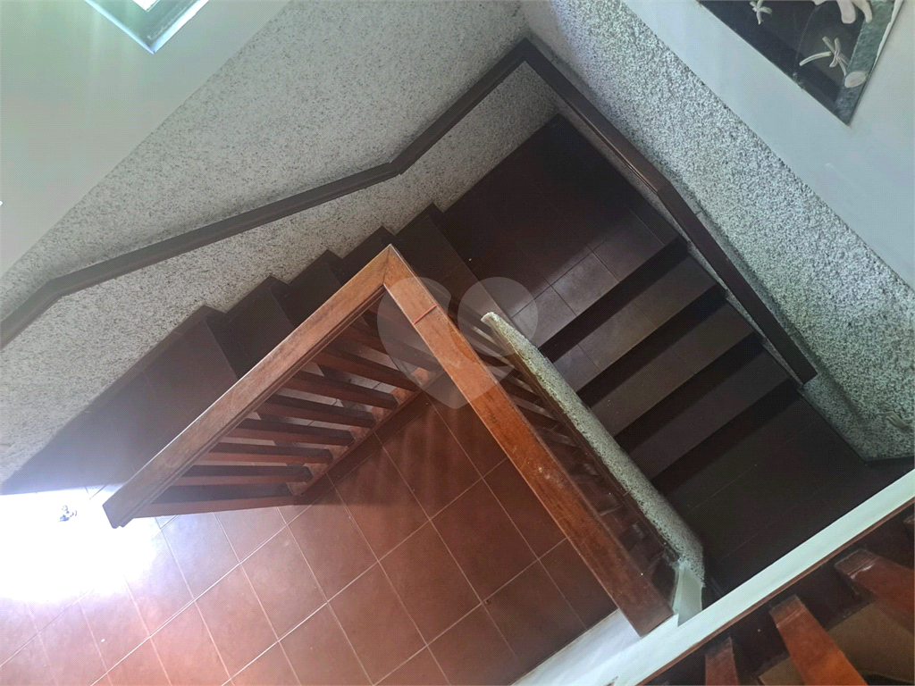 Sobrado para Locação com Varanda Panorâmica, 3 dormitórios, suíte, garagem e lazer.