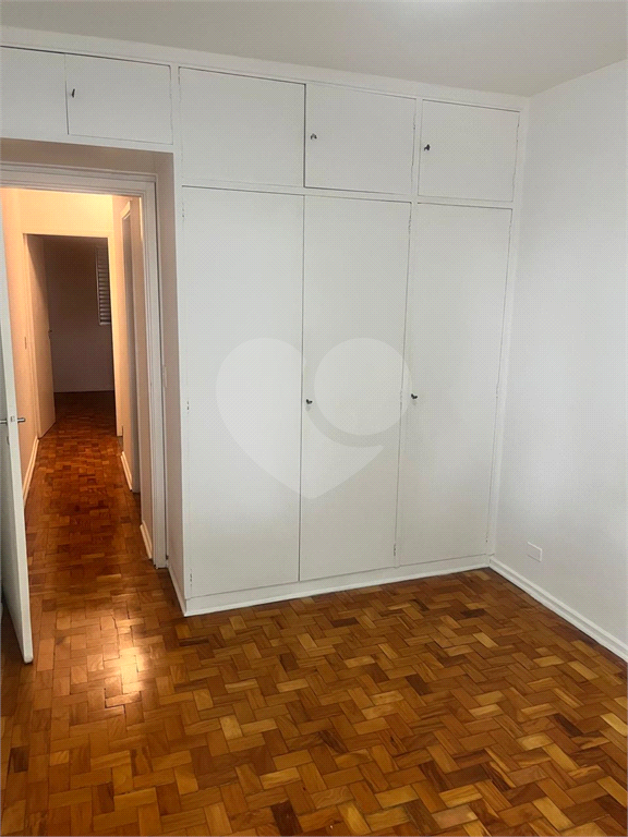 Sobrado a venda ou locação na Rua Barão de Jaceguai - Campo Belo com 2 dormitórios e 1 vaga