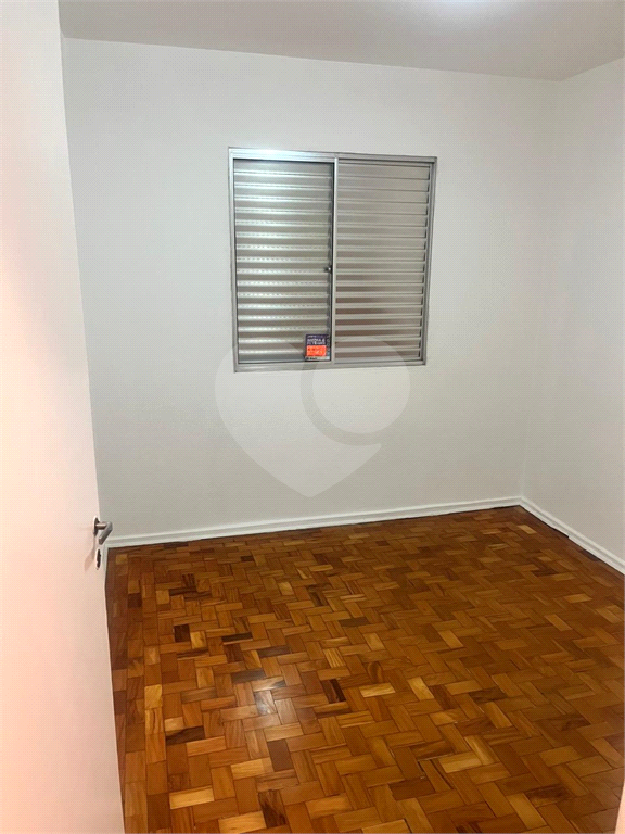 Sobrado a venda ou locação na Rua Barão de Jaceguai - Campo Belo com 2 dormitórios e 1 vaga