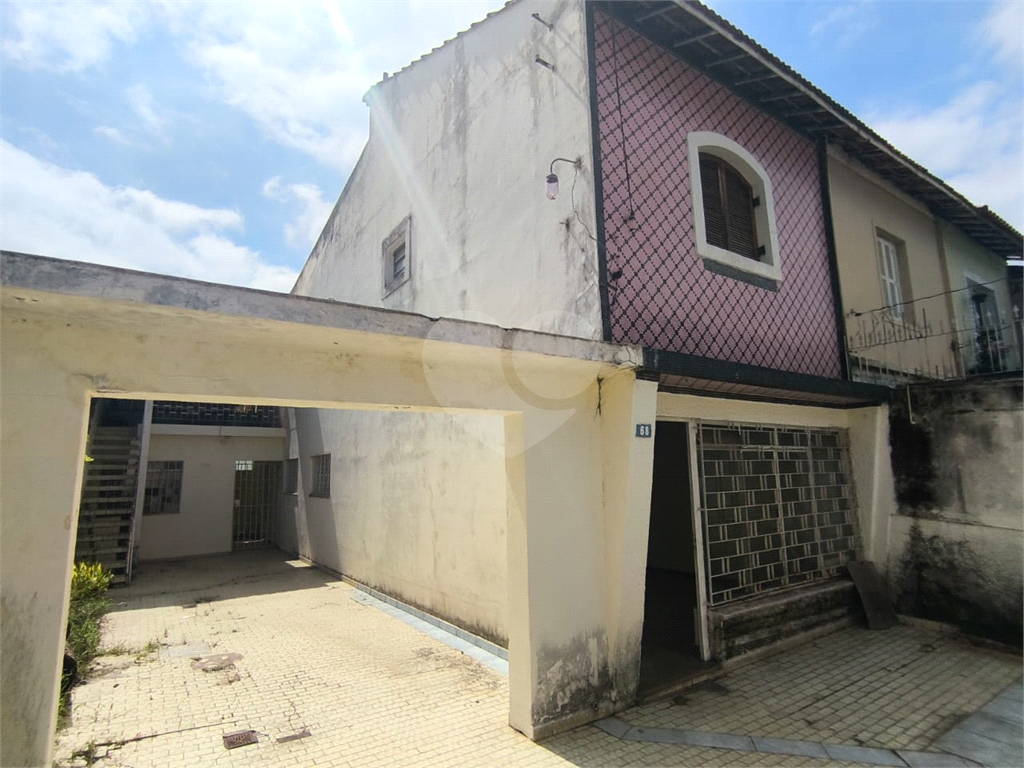 Sobrado com ótimo custo benefício