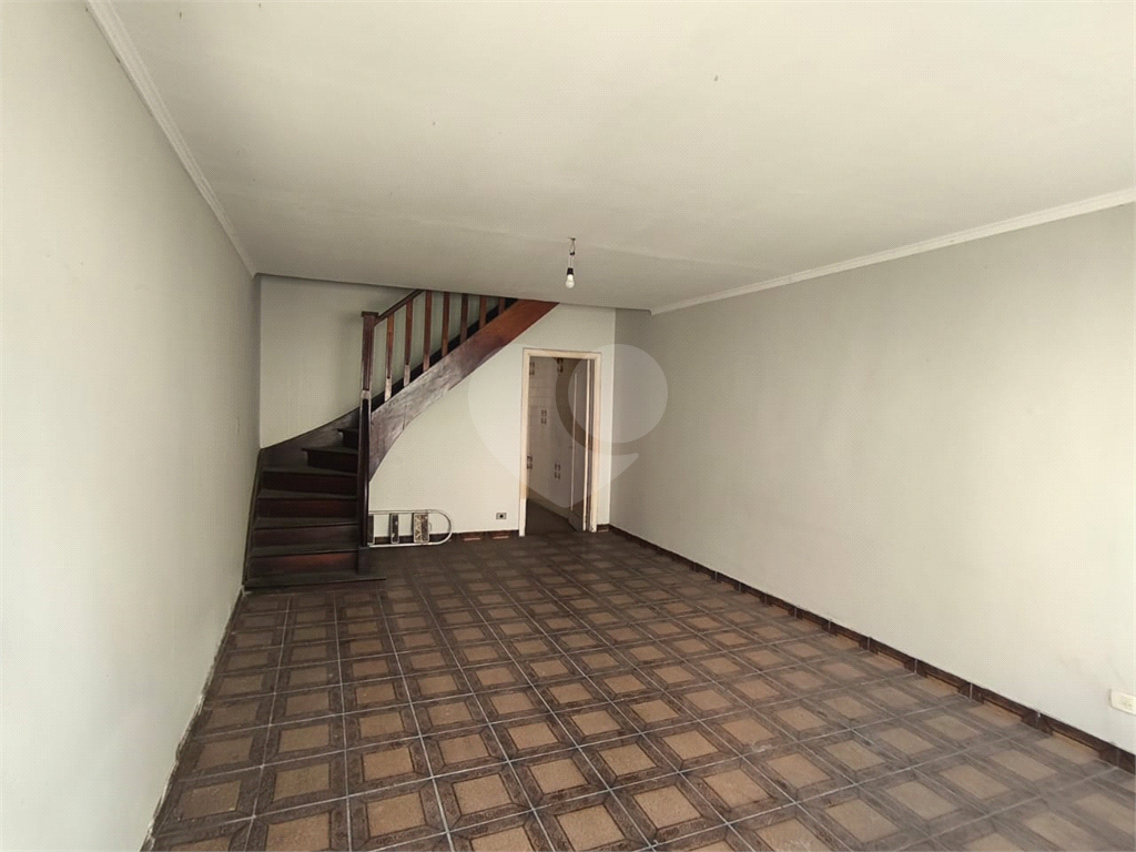 Sobrado com ótimo custo benefício