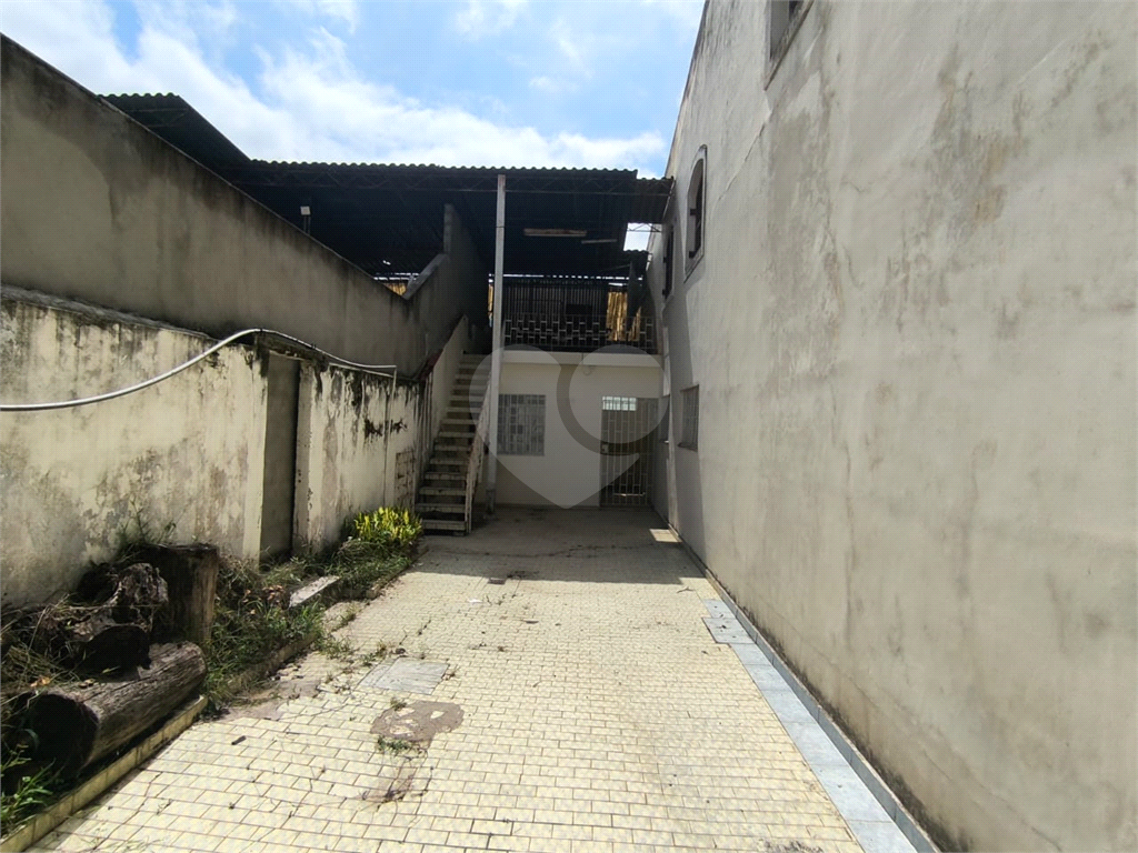 Sobrado com ótimo custo benefício