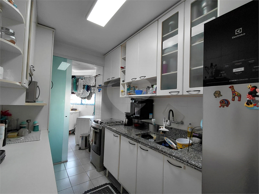 Imóvel 98m² reformado 3 quartos, sendo 1 suíte, varanda piscina e 2 vagas Pompéia