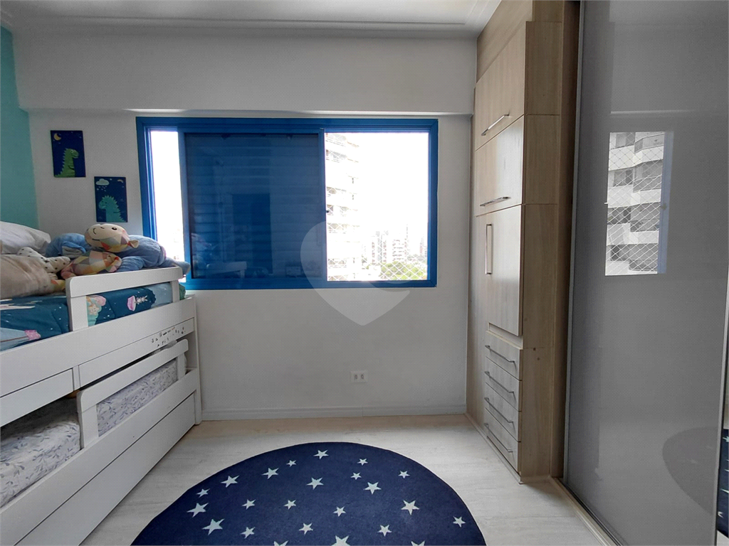 Imóvel 98m² reformado 3 quartos, sendo 1 suíte, varanda piscina e 2 vagas Pompéia