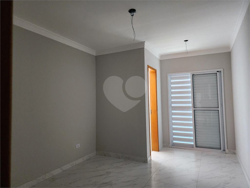 SOBRADO NOVO COM TRES SUÍTES/COM BELO ESPAÇO C/CHURRASQUEIRA/PROXIMO AO SHOPPING E METRO TUCURUVI