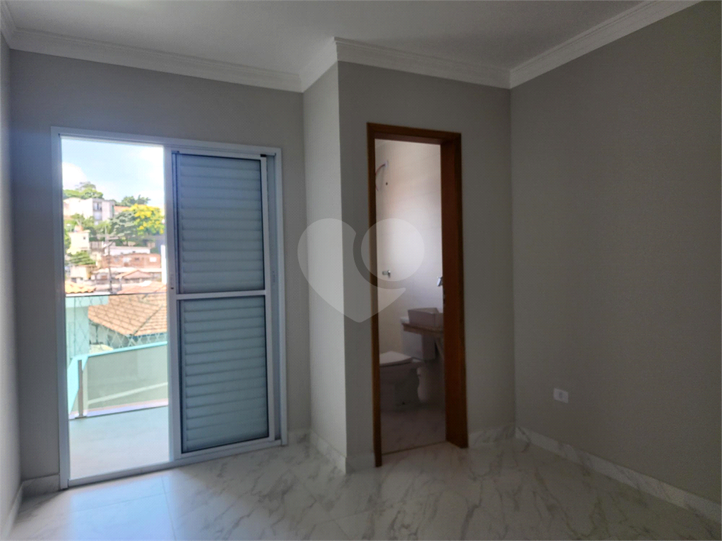 SOBRADO NOVO COM TRES SUÍTES/COM BELO ESPAÇO C/CHURRASQUEIRA/PROXIMO AO SHOPPING E METRO TUCURUVI