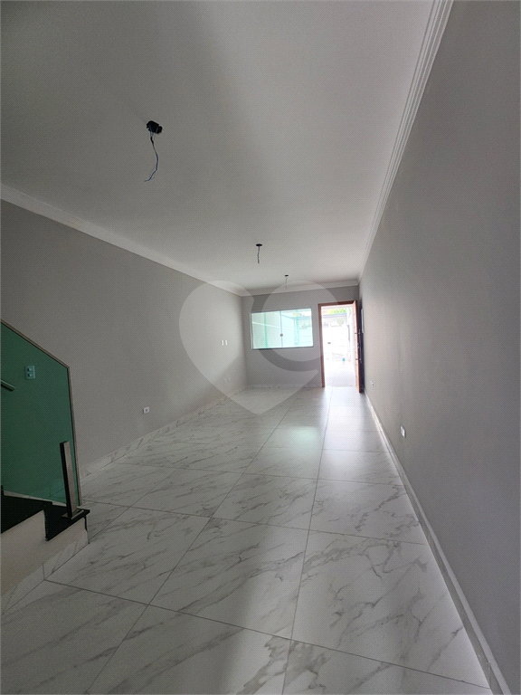 SOBRADO NOVO COM TRES SUÍTES/COM BELO ESPAÇO C/CHURRASQUEIRA/PROXIMO AO SHOPPING E METRO TUCURUVI