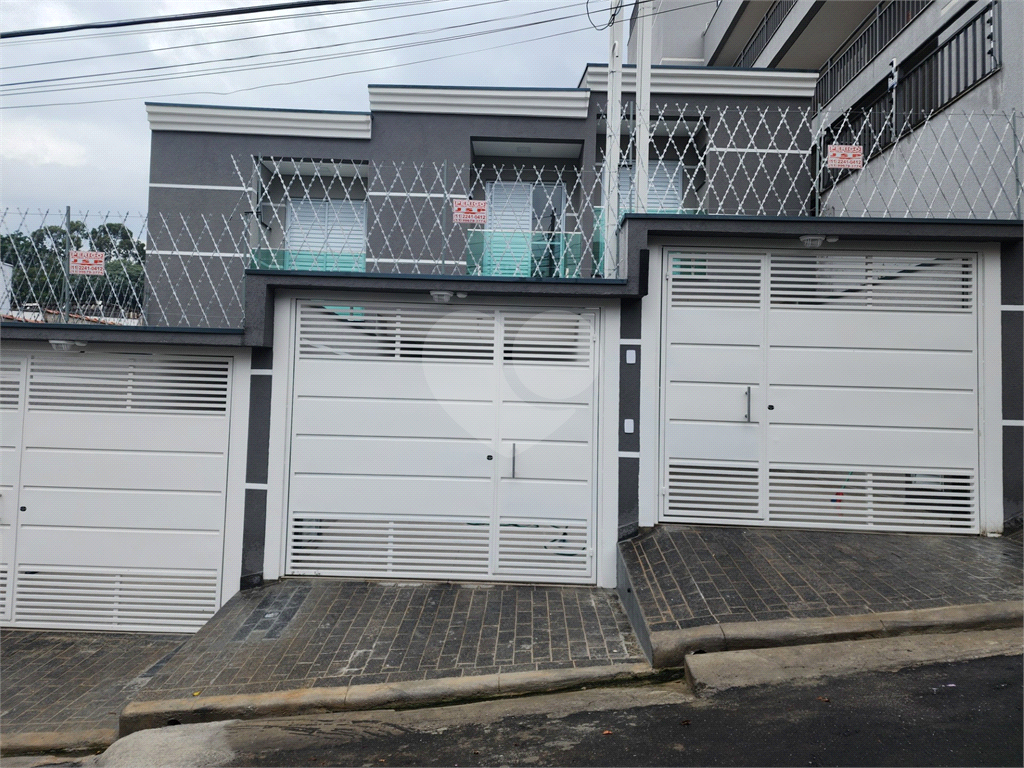 SOBRADO NOVO COM TRES SUÍTES/COM BELO ESPAÇO C/CHURRASQUEIRA/PROXIMO AO SHOPPING E METRO TUCURUVI