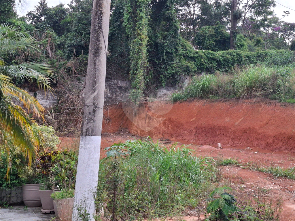 TERRENO em condomínio fechado na Vila Albertina com 338m2
