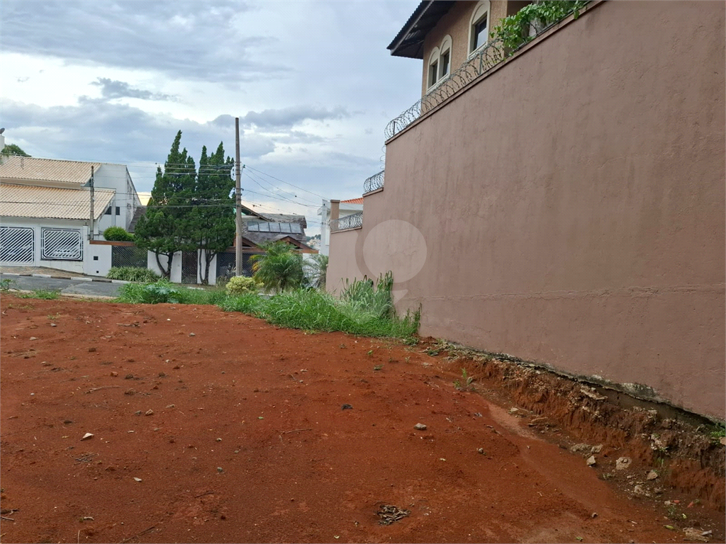 TERRENO em condomínio fechado na Vila Albertina com 338m2