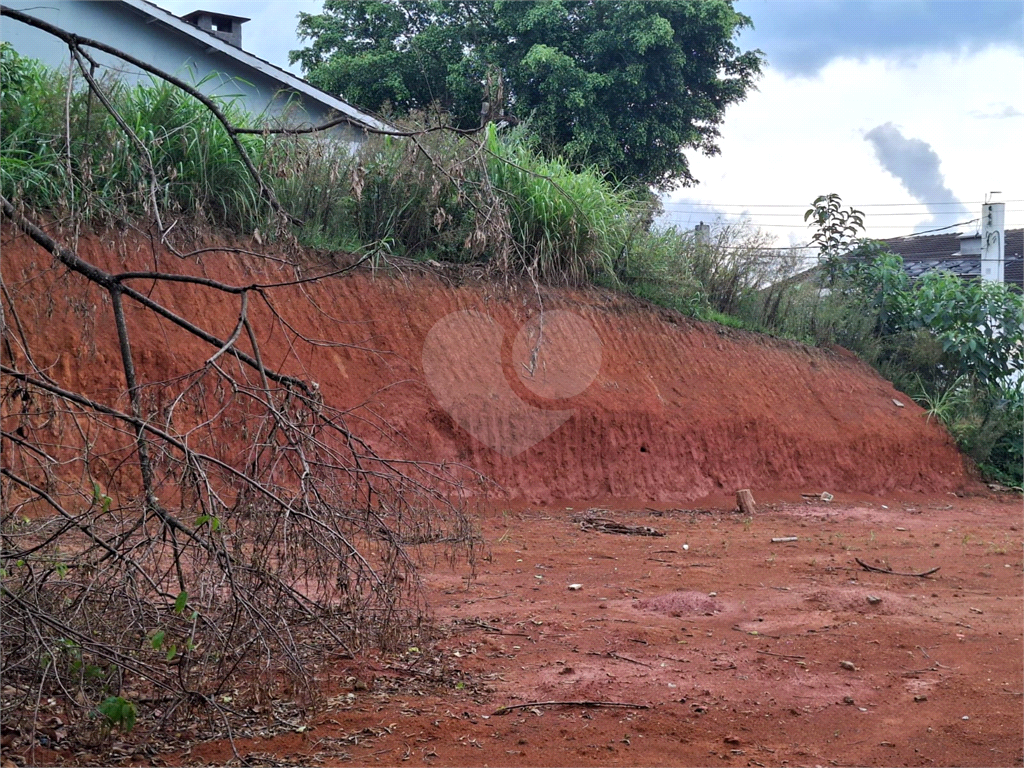 TERRENO em condomínio fechado na Vila Albertina com 338m2