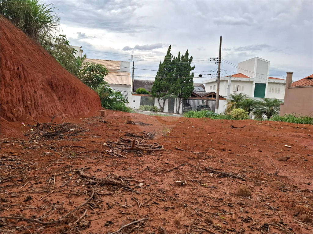 TERRENO em condomínio fechado na Vila Albertina com 338m2