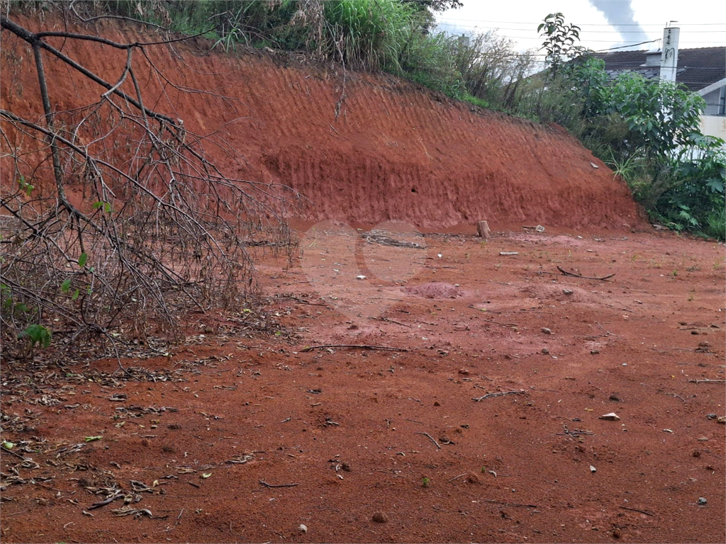 TERRENO em condomínio fechado na Vila Albertina com 338m2