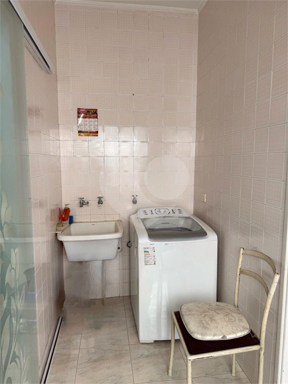 Sobrado parte alta Vila Gustavo 4 quartos sendo 1 suíte 2 vagas. Entrada Lateral e em Perfeita condições