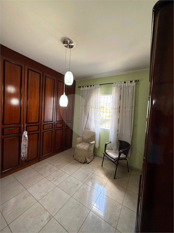 Sobrado parte alta Vila Gustavo 4 quartos sendo 1 suíte 2 vagas. Entrada Lateral e em Perfeita condições