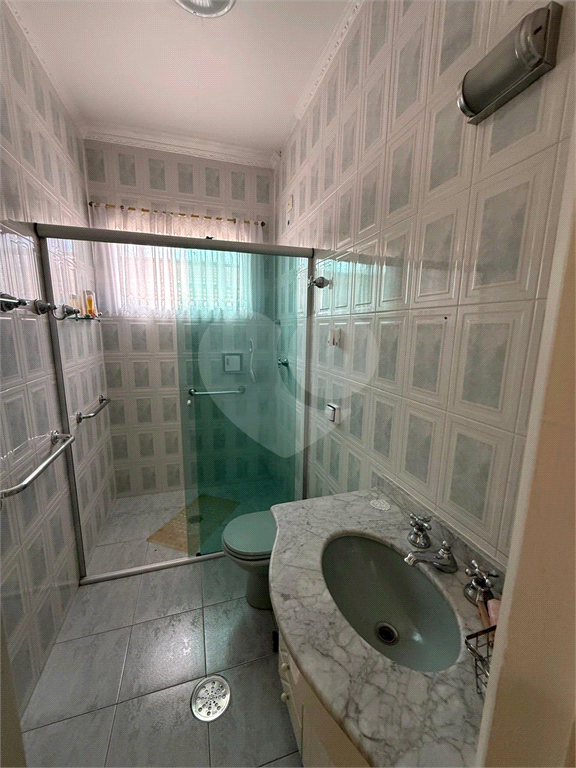 Sobrado parte alta Vila Gustavo 4 quartos sendo 1 suíte 2 vagas. Entrada Lateral e em Perfeita condições