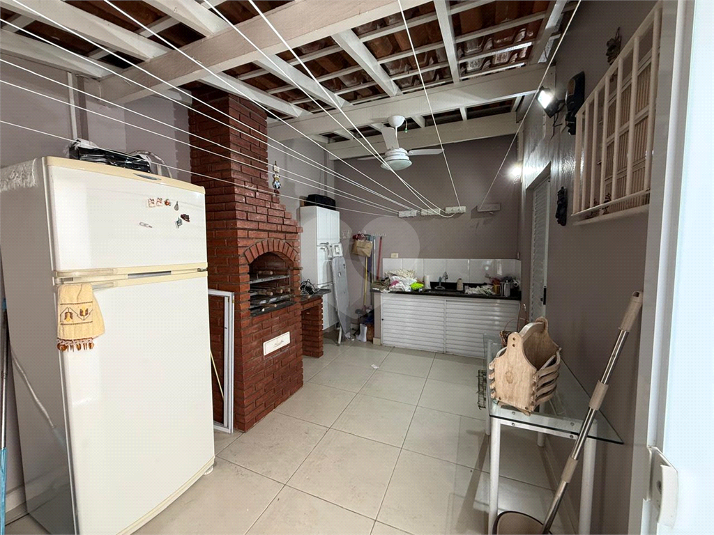 Sobrado parte alta Vila Gustavo 4 quartos sendo 1 suíte 2 vagas. Entrada Lateral e em Perfeita condições