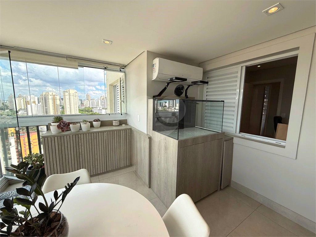 APARTAMENTO À VENDA EM SANTANA | 3 DORMITÓRIOS | VARANDA COM CHURRASQUEIRA | 2 VAGAS