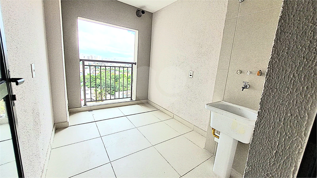 APARTAMENTO em TUCURUVI