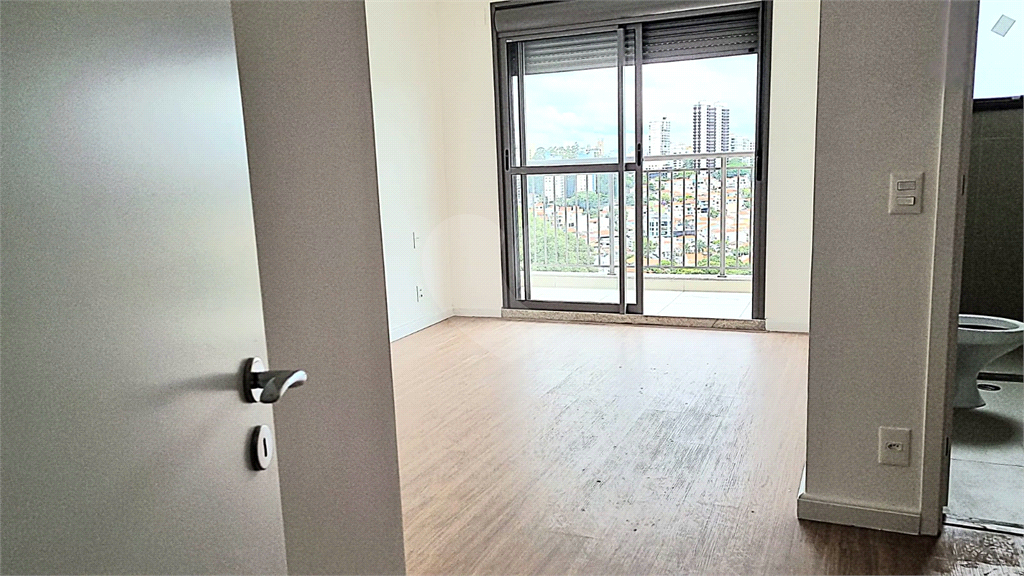 APARTAMENTO em TUCURUVI
