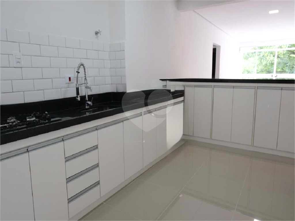 APTO 2 QUARTOS + 1 VAGAS - CERQUEIRA CESAR 