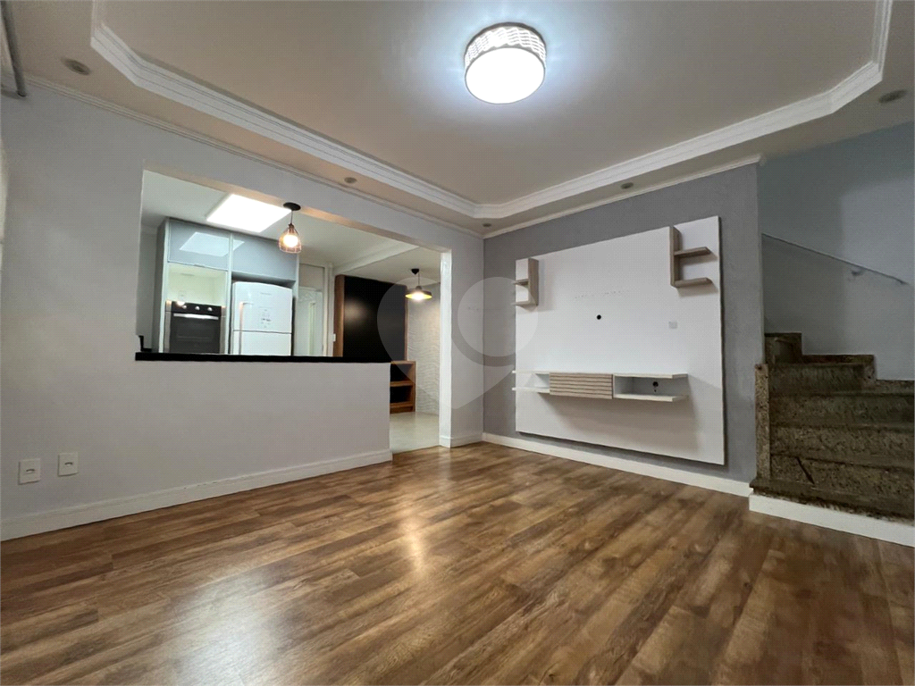 Casa reformada 2 dormitórios 2 vagas no Imirim 