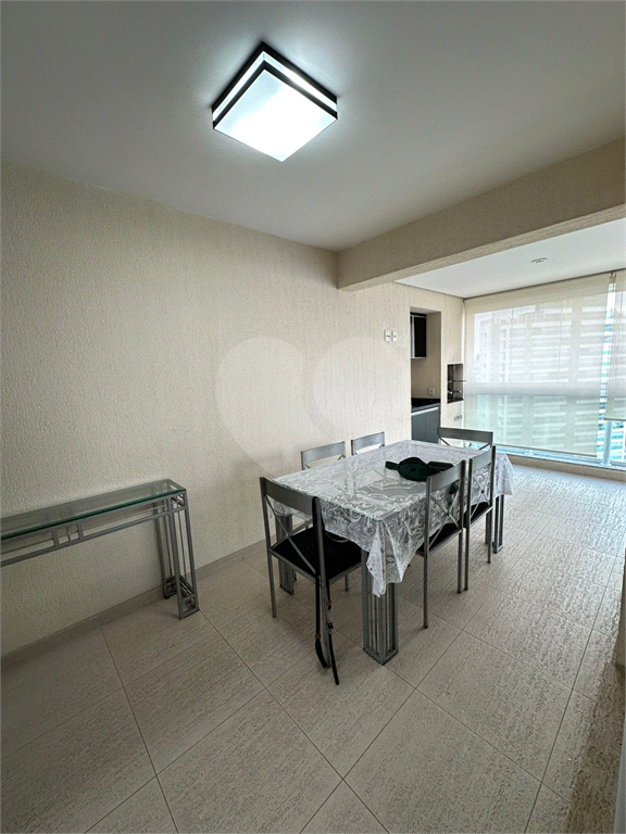 APARTAMENTO em SANTANA