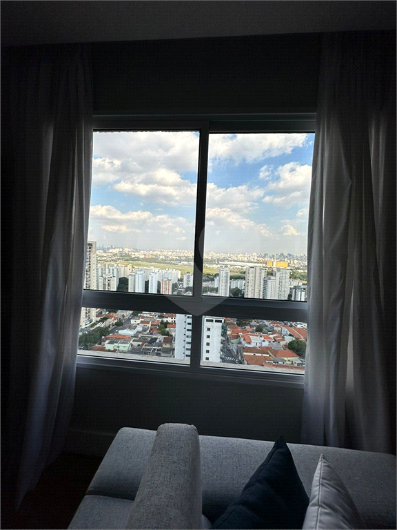 APARTAMENTO em SANTANA