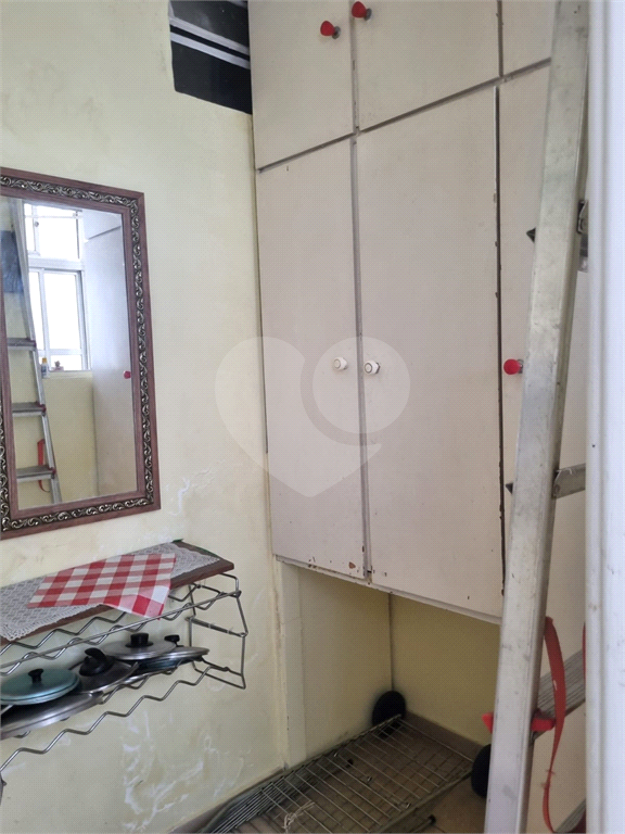 APARTAMENTO em PINHEIROS