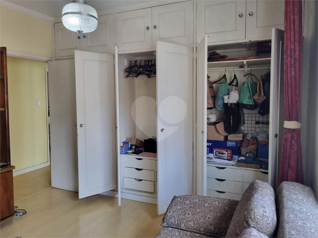 APARTAMENTO em PINHEIROS