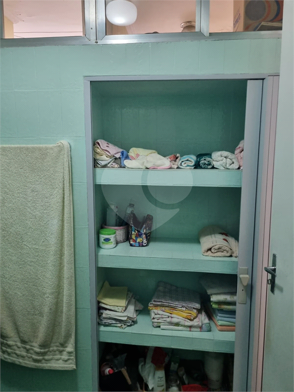 APARTAMENTO em PINHEIROS