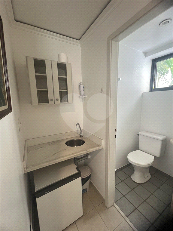 Sala comercia a venda nos Jardins 