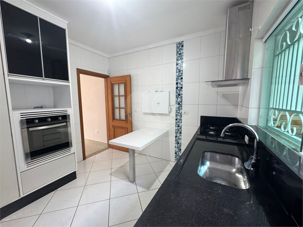 Sobrado à venda – 132m² | 3 suítes | 4 vagas | Acabamento impecável