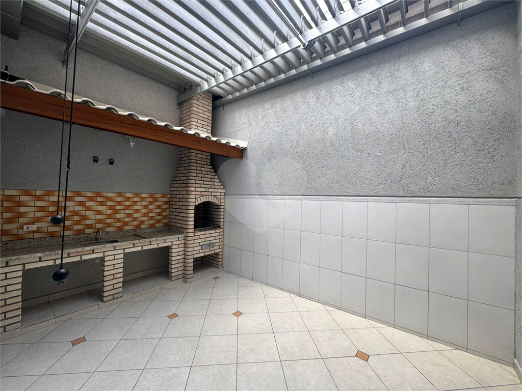 Sobrado à venda – 132m² | 3 suítes | 4 vagas | Acabamento impecável