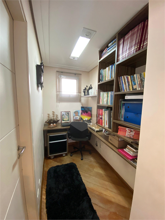 Apartamento com varanda gourmet e 3 quartos