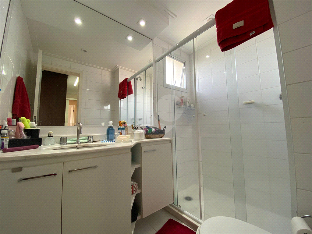 Apartamento com varanda gourmet e 3 quartos