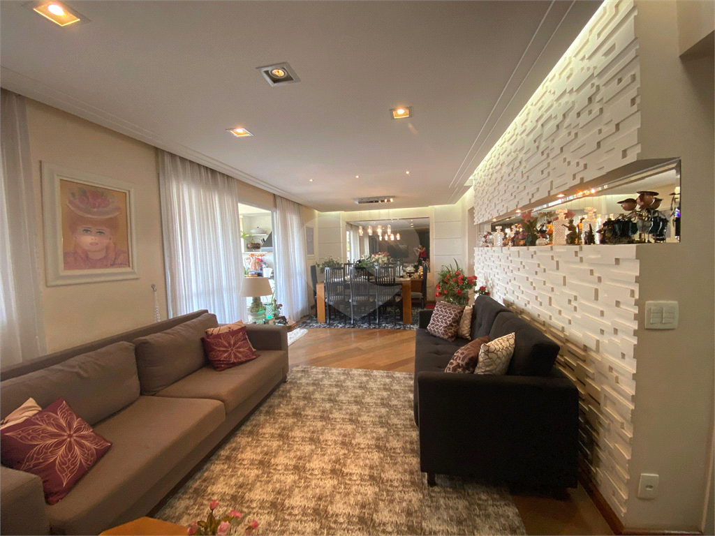 Apartamento com varanda gourmet e 3 quartos