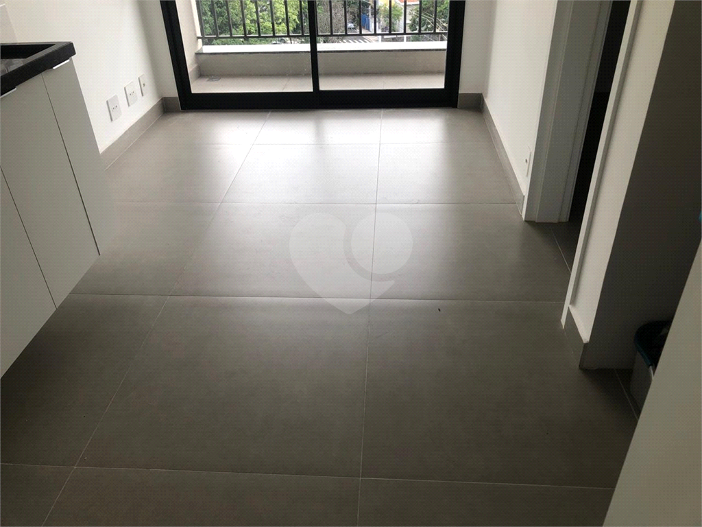 Apartamento Um dormitório ao lado do metro Jardim São Paulo