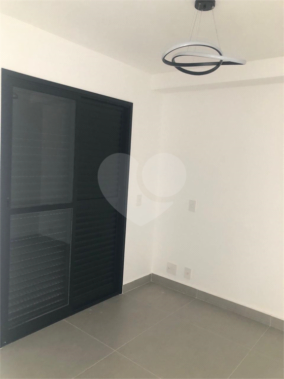 Apartamento Um dormitório ao lado do metro Jardim São Paulo