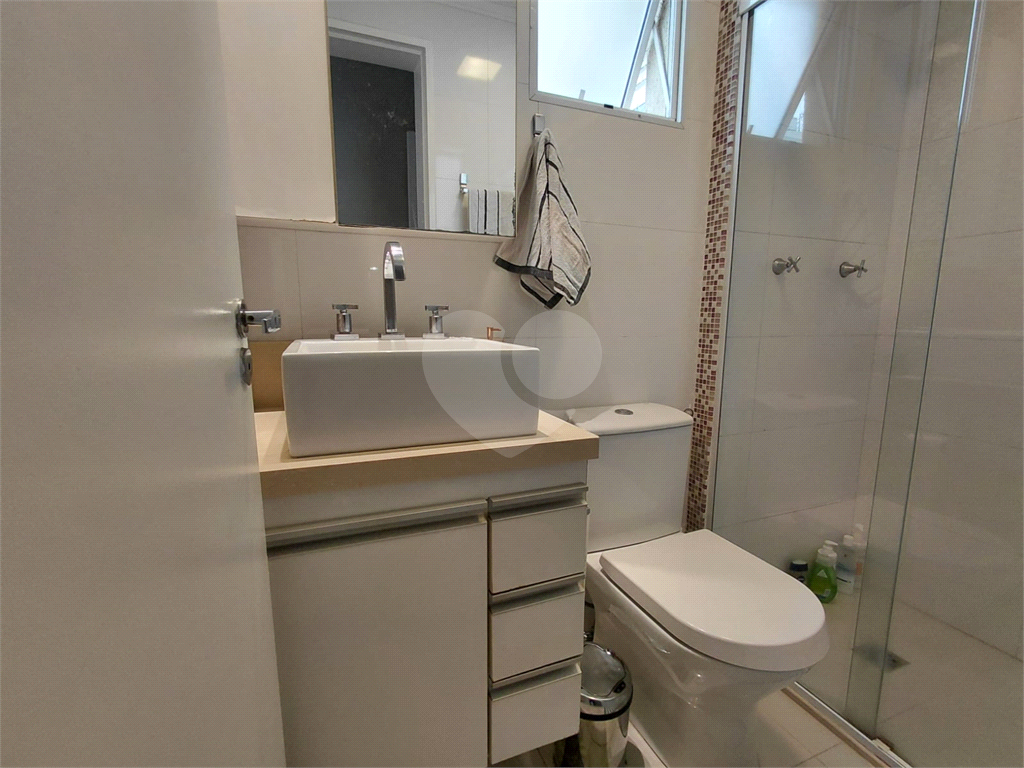 Imóvel 66m² sala de estar de 2 ambientes, 2 quartos, sendo 1 suíte condomínio com lazer 2 vagas Vila Romana