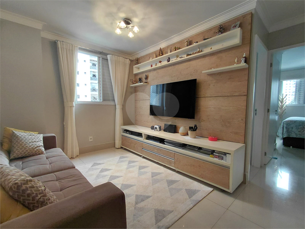 Imóvel 66m² sala de estar de 2 ambientes, 2 quartos, sendo 1 suíte condomínio com lazer 2 vagas Vila Romana